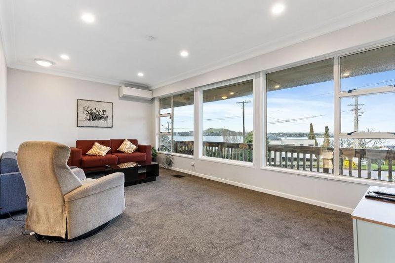 Kiwi Holiday Home With A View Auckland Eksteriør billede