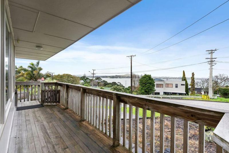 Kiwi Holiday Home With A View Auckland Eksteriør billede